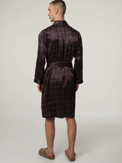 Bademantel aus Seide