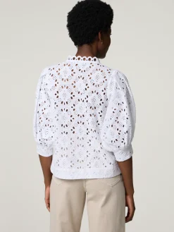 Bluse mit Lochspitze