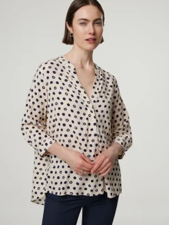 Bluse mit Punkten