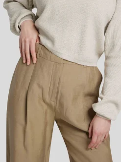 Bundfaltenhose mit Leinen