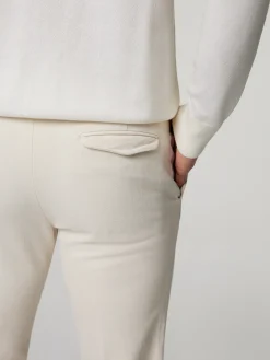 Chino im Easy Fit PANNA