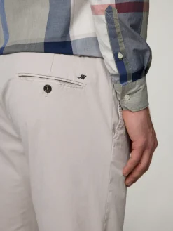 Chino im Regular Fit STRIN