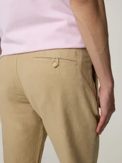 Chino im Straight Fit