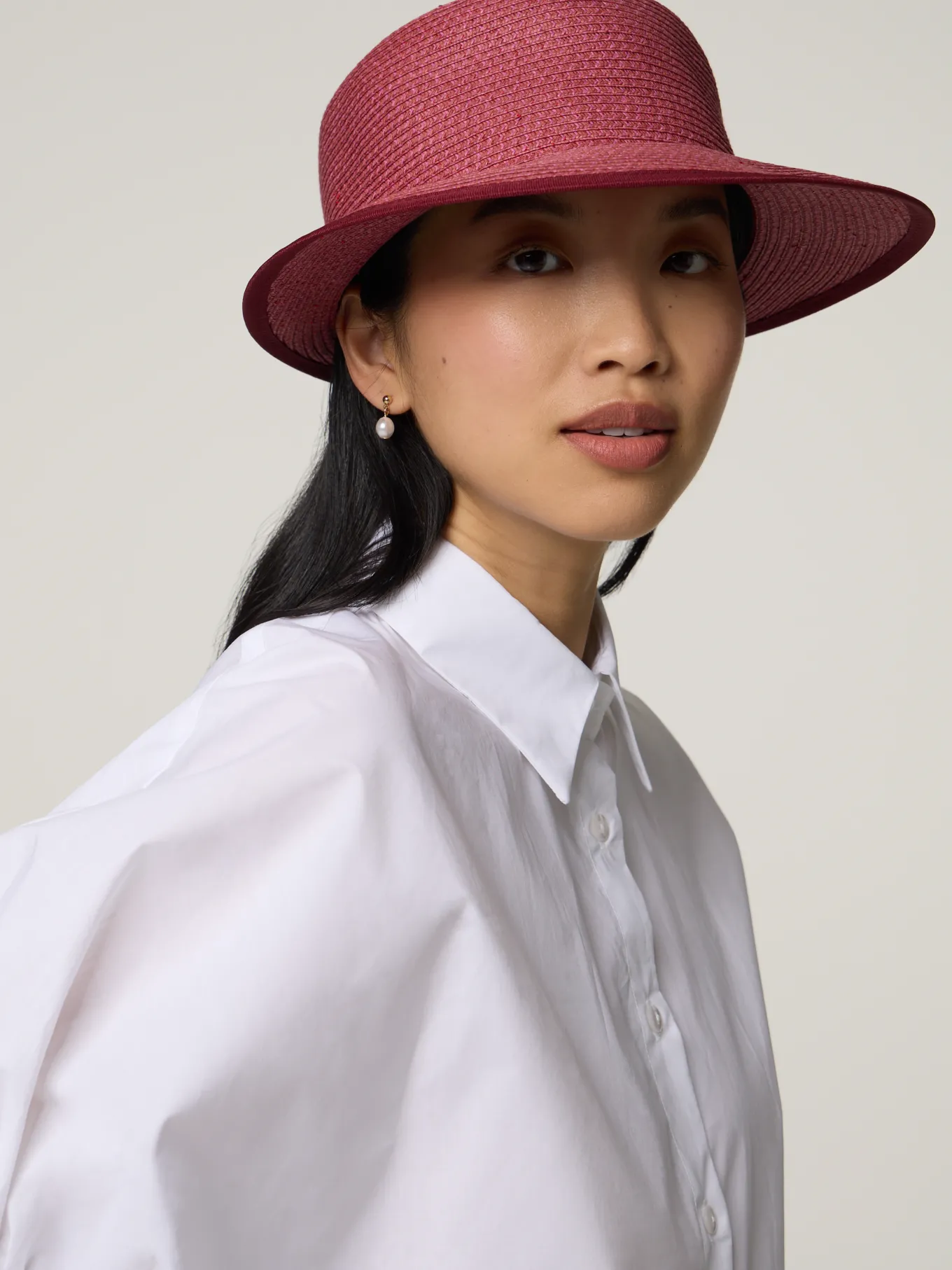 Cloche aus Papierstroh