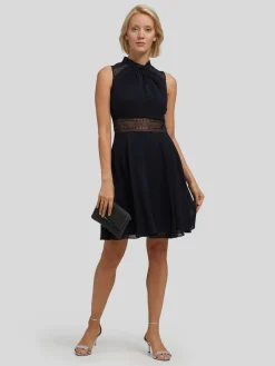 Cocktailkleid mit Spitzen-Details