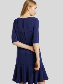 Cocktailkleid mit Stufen