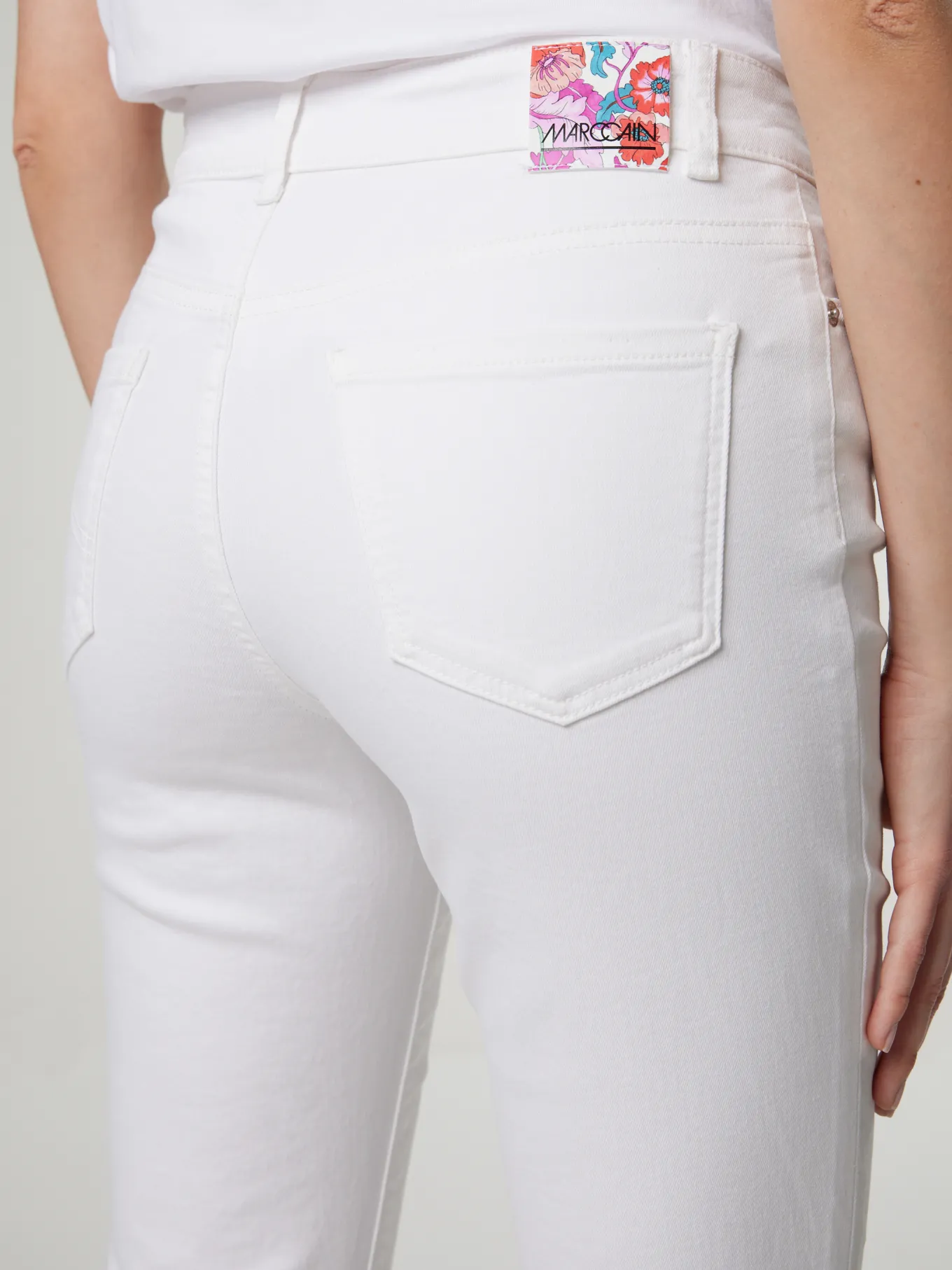 Colordenim im Slim Fit SILEA