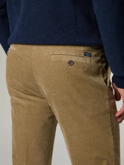 Cordhose im Regular Fit