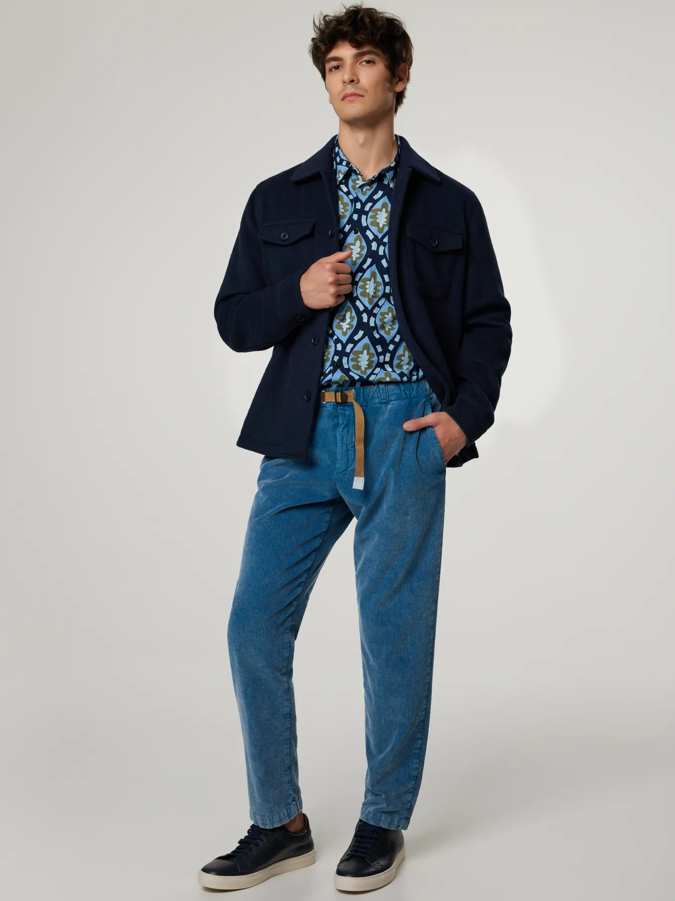 Cordhose im Regular Fit GREC