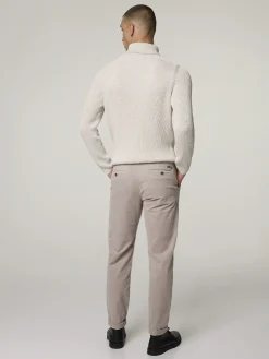 Cordhose  im Tapered Fit