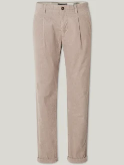 Cordhose  im Tapered Fit