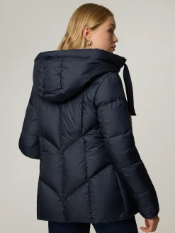 Daunenjacke im Shaped Fit