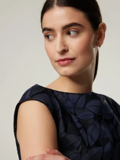 Etuikleid aus Jacquard