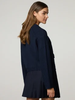 Faltenminirock mit Wolle