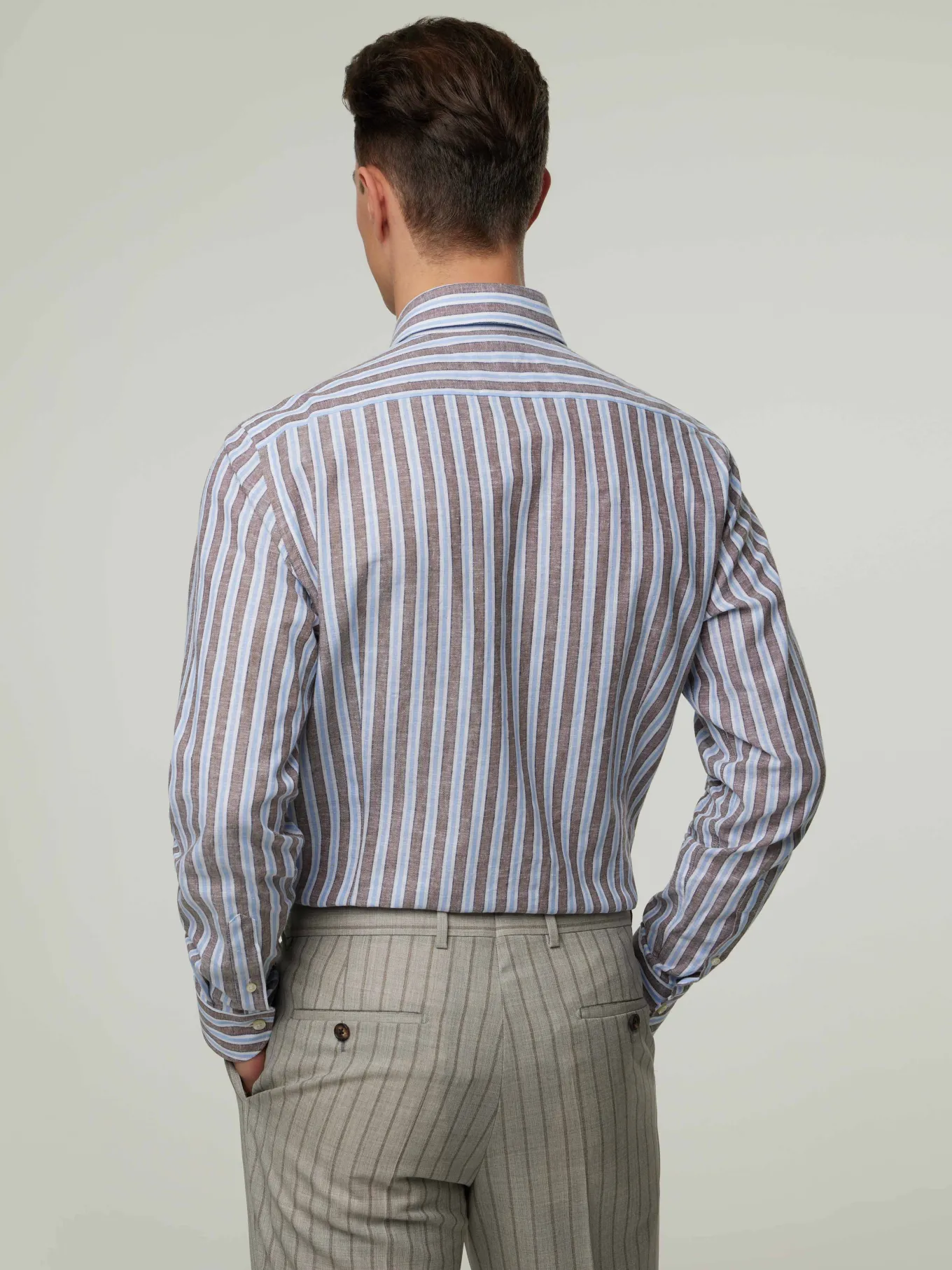 Hemd mit Streifen