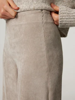 Hose aus Cord BEFORE