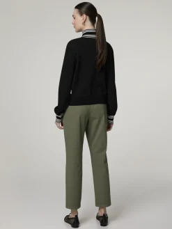 Hose im Feminine Fit