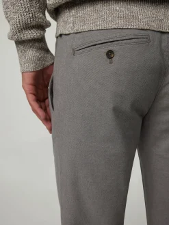 Hose im Shaped Fit STIG