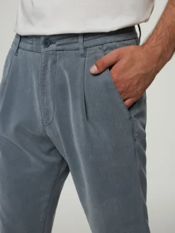 Hose im Tapered Fit CHASY