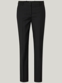 Hose mit Bügelfalte