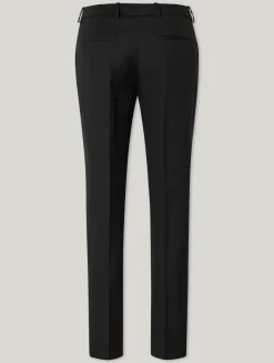 Hose mit Bügelfalte