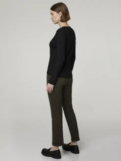 Hose mit Bügelfalte