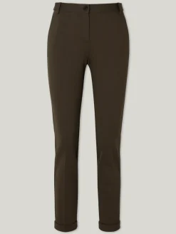 Hose mit Bügelfalte