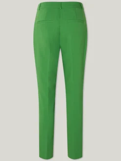 Hose mit Bügelfalte