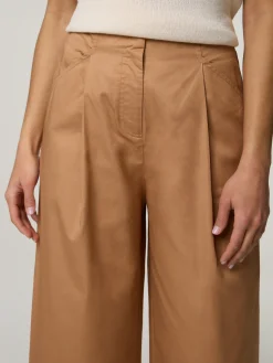 Hose mit weitem Bein