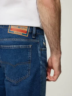 Jeans- Bermudas SLIM SHORT