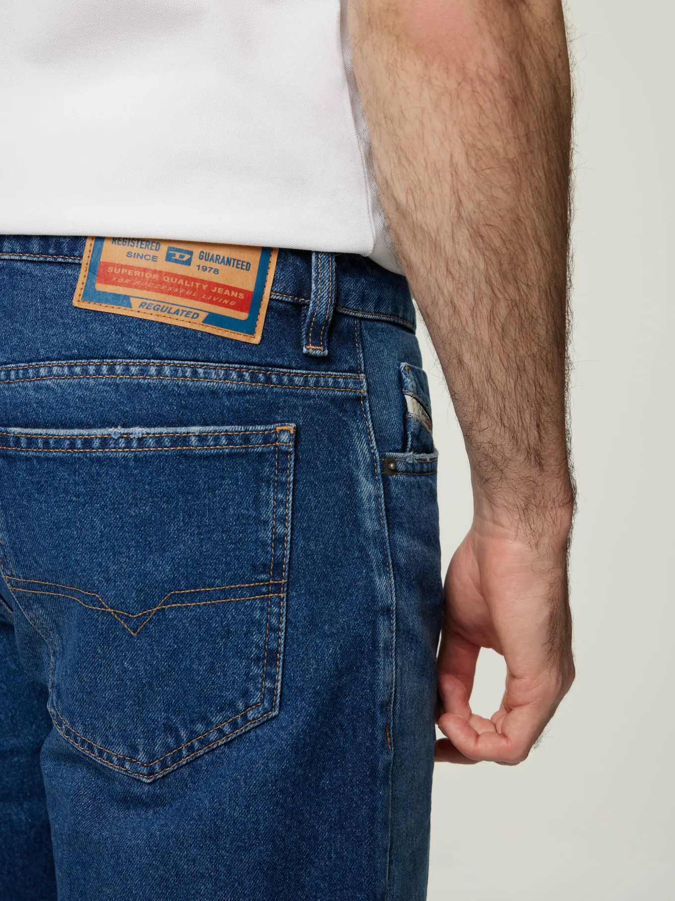 Jeans- Bermudas SLIM SHORT