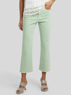 Jeans im Feminin Fit