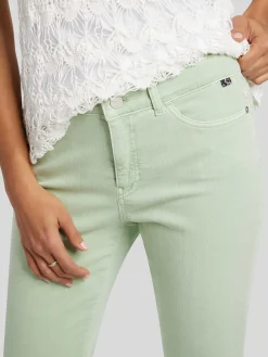Jeans im Feminin Fit