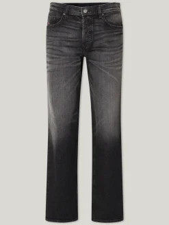 Jeans im Regular Fit D-FINITIV