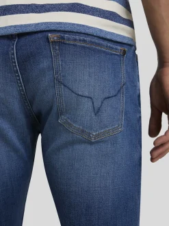 Jeans im Slim Fit HATCH