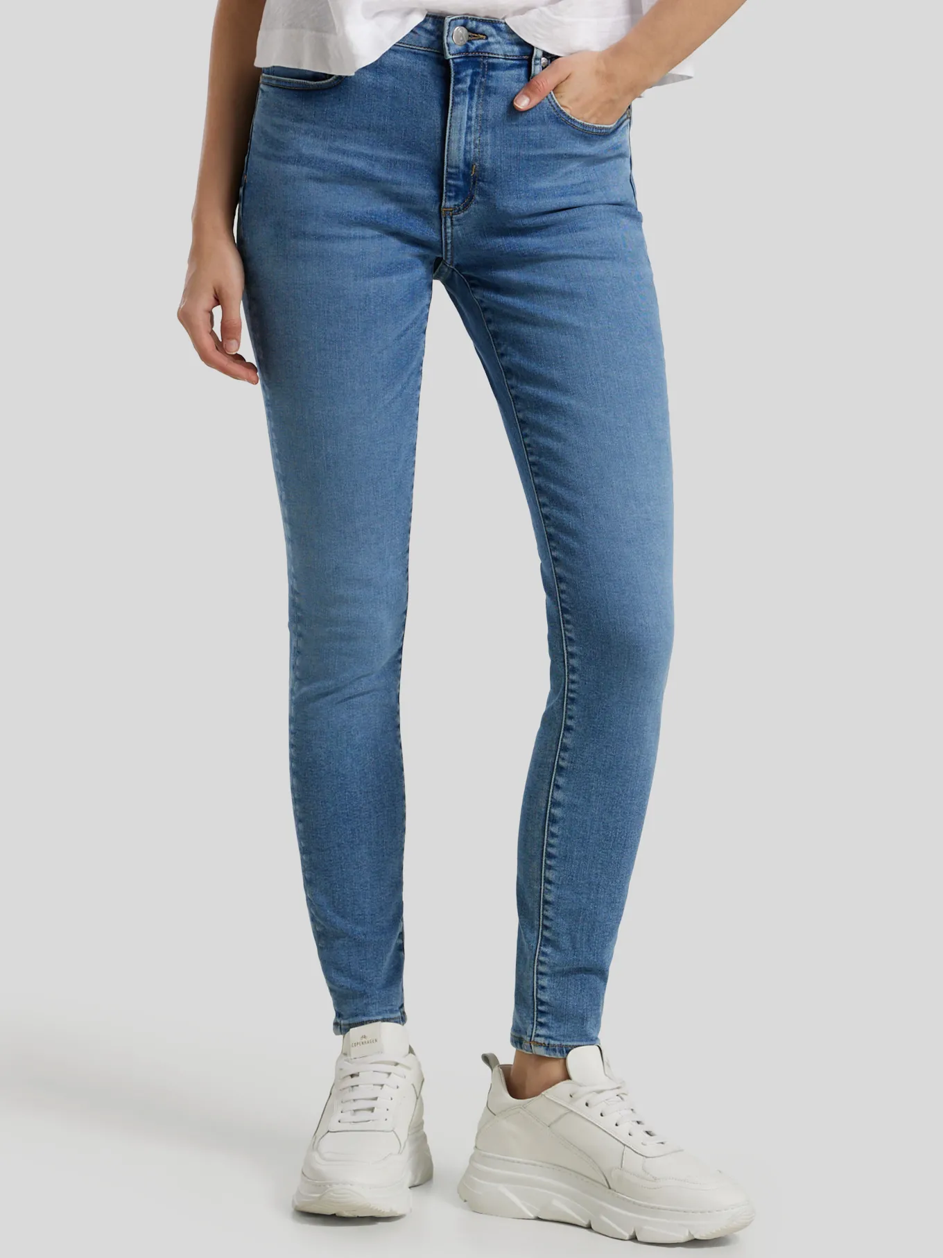 Jeans im Slim Fit TILLAA