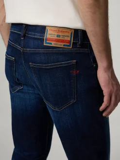 Jeans im Slim-Fit D-STRUKT