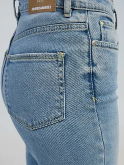 Jeans im Straight Fit LEJAA