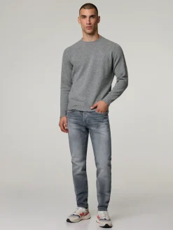 Jeans im Tapered Fit