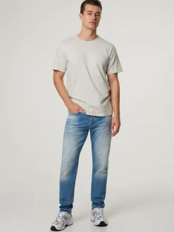 Jeans im Tapered Fit