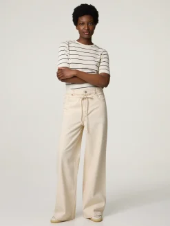 Jeans mit weitem Bein