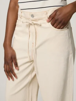 Jeans mit weitem Bein