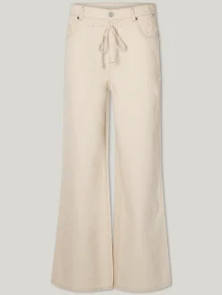 Jeans mit weitem Bein