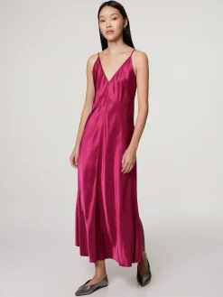 Kleid aus Satin