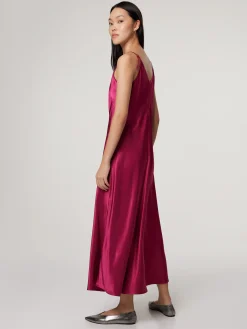 Kleid aus Satin