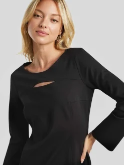 Kleid mit Cut-Out CIIXI