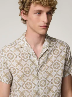 Kurzarmhemd im Relaxed Fit