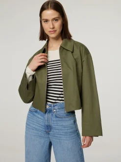 Kurze Jacke mit Leinen