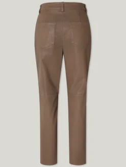 Lederhose im Tapered Fit