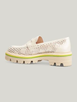 Loafer mit Lochstickerei